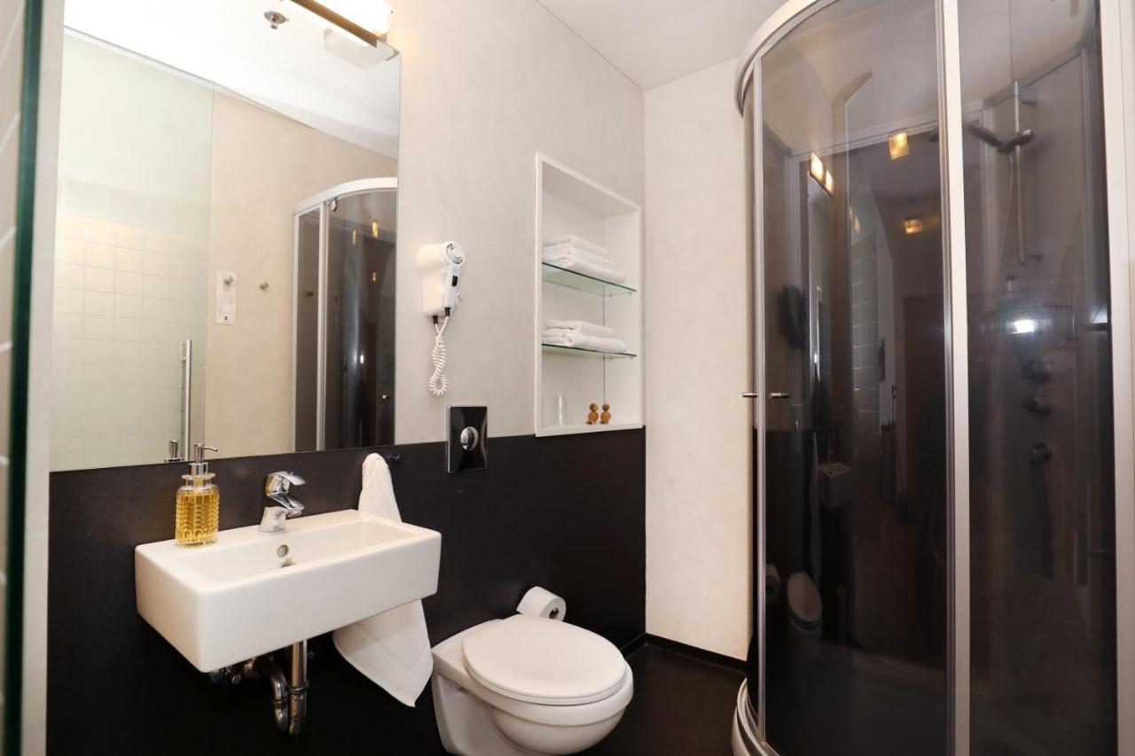 Arctic Comfort Hotel เรคยาวิก ภายนอก รูปภาพ